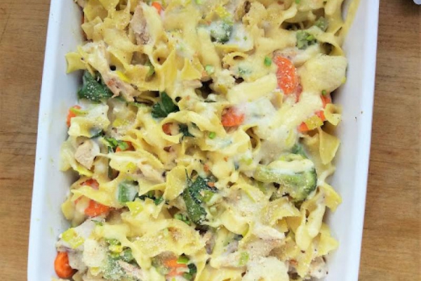 Zapiekanka makaronowa z brokułem i kurczakiem / Chicken Broccoli Pasta Bake