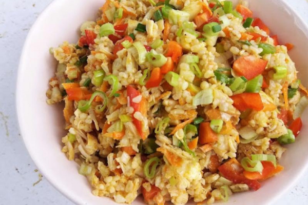 Sałatka z kurczakiem i kaszą bulgur / Chicken and Bulgur Salad