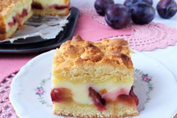 Ciasto ze śliwkami i budyniem / Plum and Pudding Shortcake