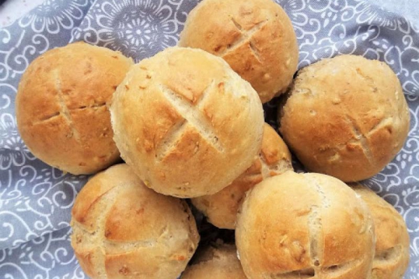 Bułki z prażoną cebulką / Fried Onion Buns