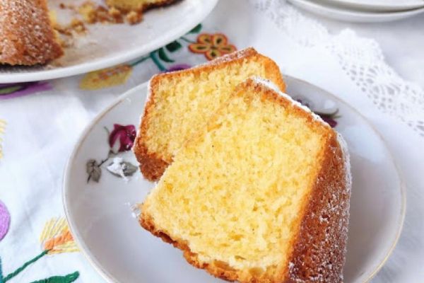 Babka piaskowa / Polish Bundt Cake