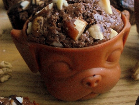 Czekoladowe muffinki z orzechami / Chocolate Nut Muffins