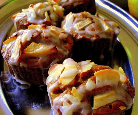 Cynamonowe muffinki z jabłkami