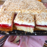 Biszkopt z galaretką i...