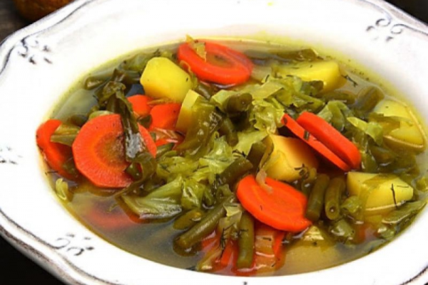 Zupa warzywna (wiosenna)