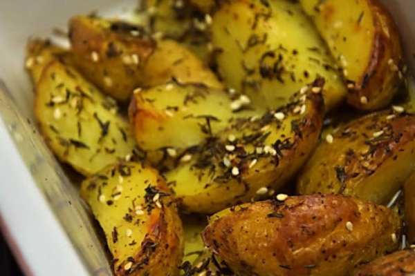 Pieczone ziemniaki z zatarem