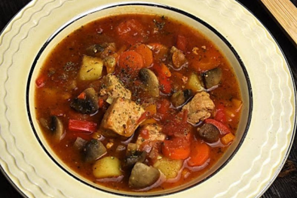 Zupa gulaszowa