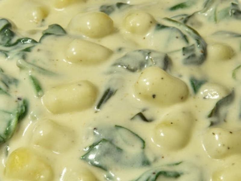 Gnocchi w sosie serowym