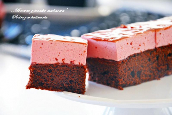 ,,Brownie z pianką malinową’’