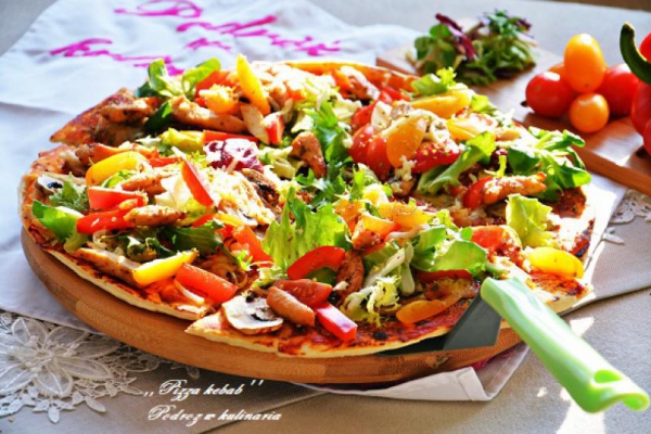 ,,PIZZA kebab”