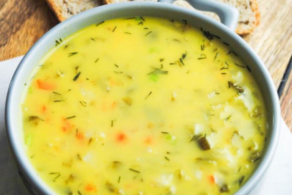 Zupa z kiszonych ogórków na bogato FIT