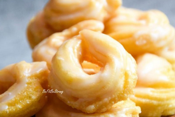Żytnie pączki hiszpańskie z lukrem z ginem – żytnie churros