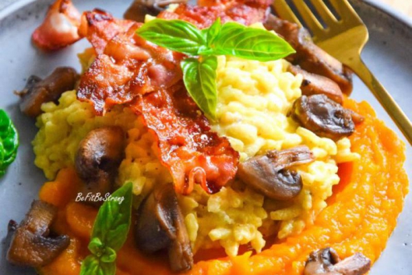 Risotto z ricottą i pieczarkami z dyniowym purée