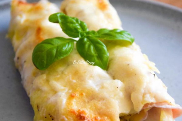 Cannelloni z szynką i serem pod beszamelem