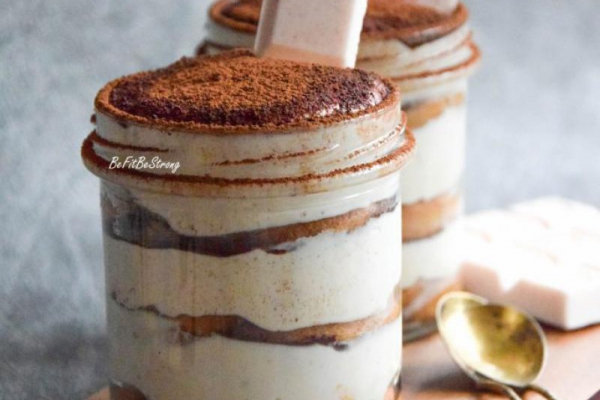 FIT tiramisu ze skyrem