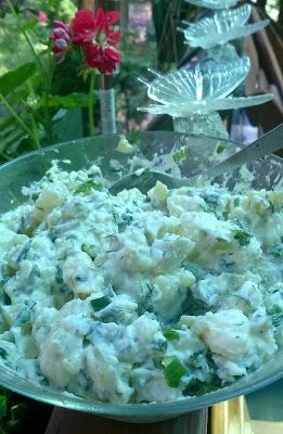 Kartoffelsalat - czyli ziemniaczana sałatka idealna do grilla