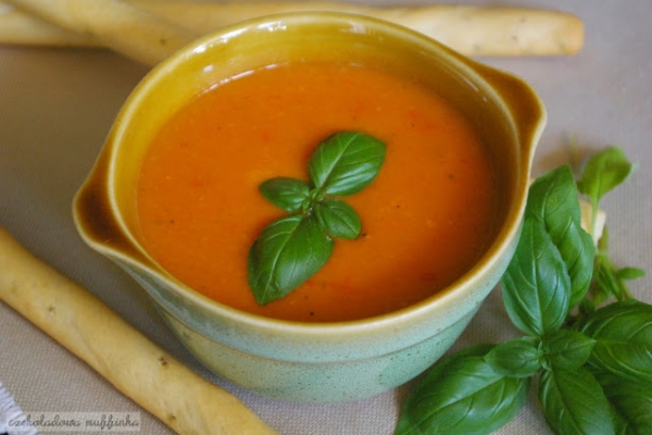 Zupa krem z cukinii i pomidorów