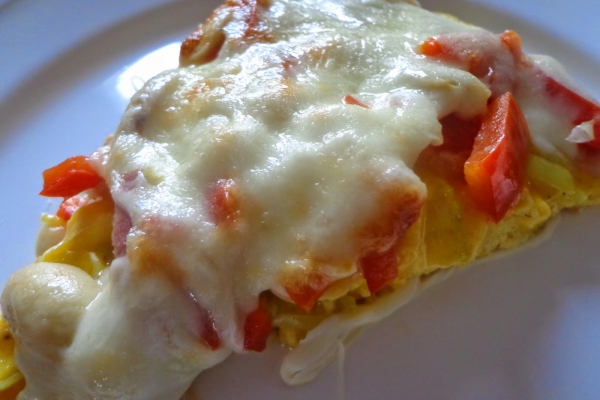 Pizza omletowa – wiejska z boczkiem
