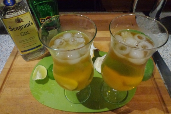 Gin z tonikiem, limonką i zielonym grapefruitem