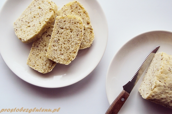 Chleb z mąką z sorgo, ziemniakami i z nasionami płesznika II (bez glutenu)