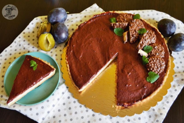 Tarta serowa z nutellą śliwkową.