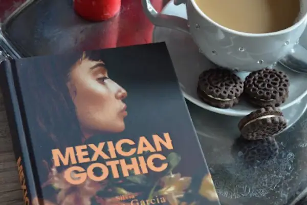 Mexican Gothic - Silvia Moreno Garcia. Kilka słów o książce.