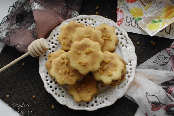 Ciasteczka Miodowo Imbirowe Z Kremem Cytrynowym
