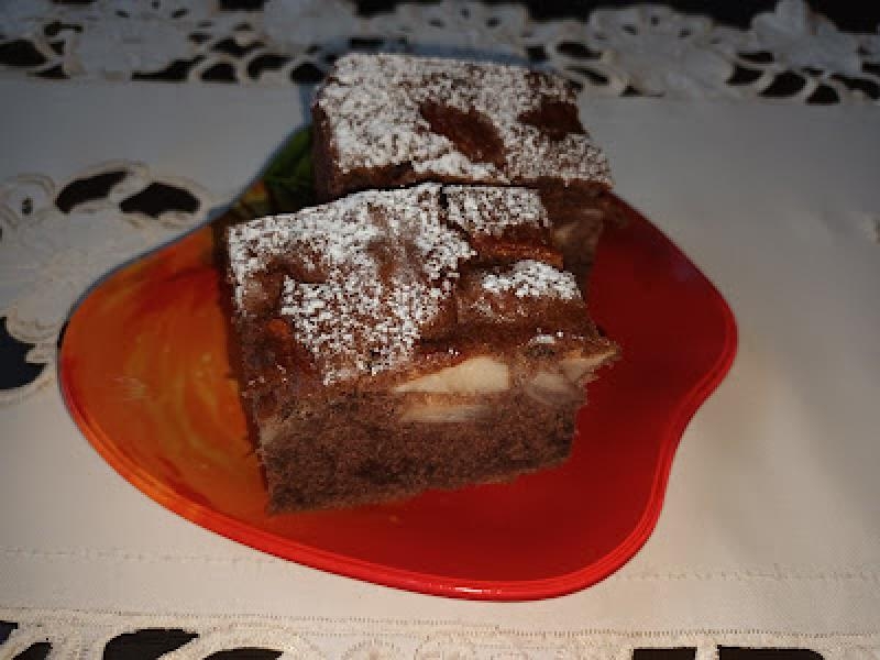 BABKA CZEKOLADOWA Z JABŁKAMI
