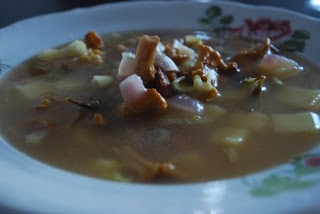 Zupa kurkowa z ziemniakami i selerem naciowym