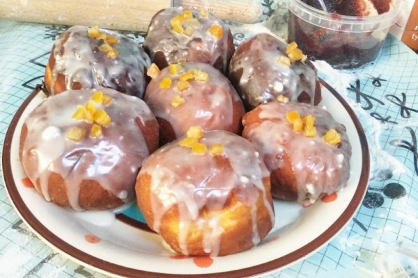 Pyszne pączki z marmoladą