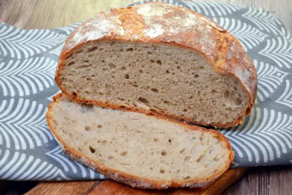 Chleb pszenno-orkiszowy z gara