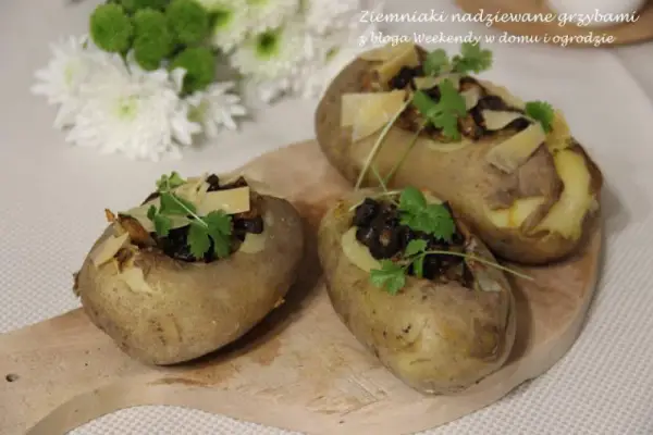 Ziemniaki faszerowane grzybami