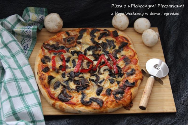 Πzza z uπichconymi πeczarkami
