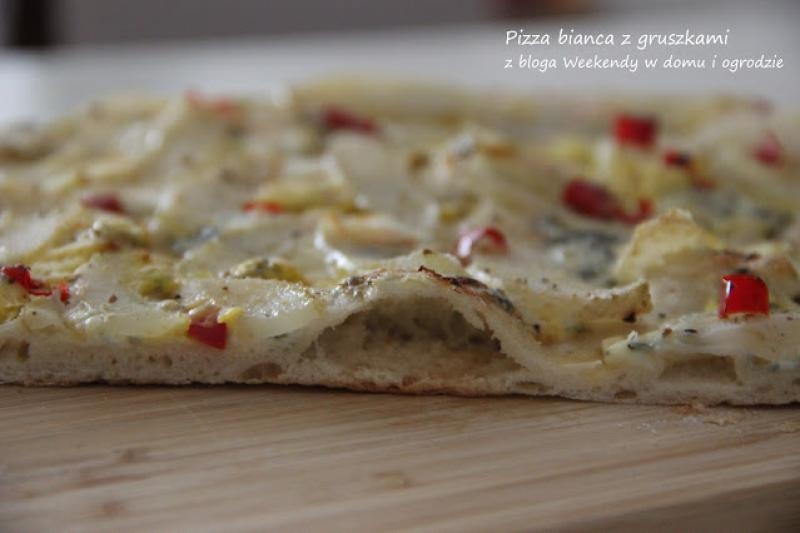 Pizza bianca z gruszkami