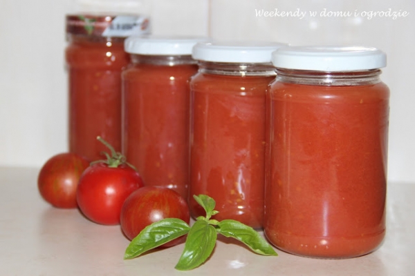 Sos pomidorowy (bez dodatków) na zimę
