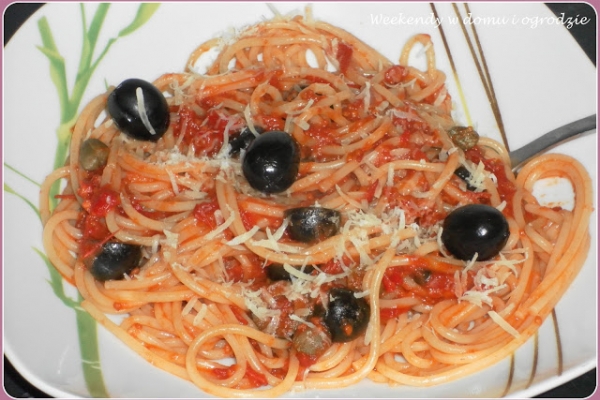 Spaghetti puttanesca i 