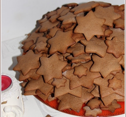 Pierniczki świąteczne z ciasta dojrzewającego