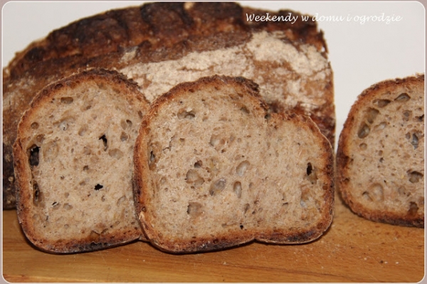 Chleb pszenno-żytnio-orkiszowy - grudniowa piekarnia