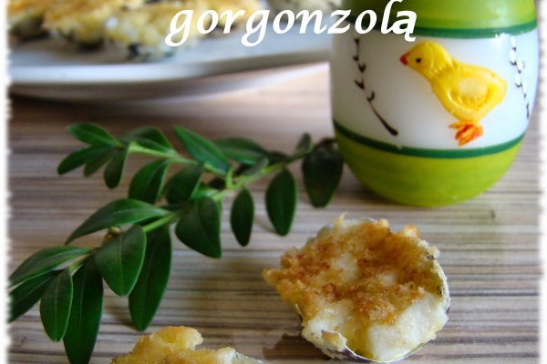 Jajka przepiórcze faszerowane gorgonzolą
