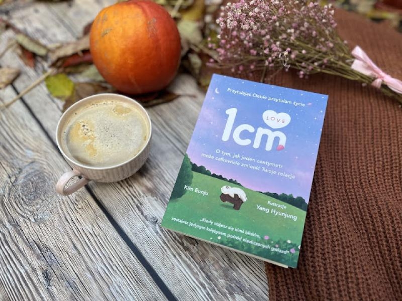 1cm + Love - Eun-Ju Kim