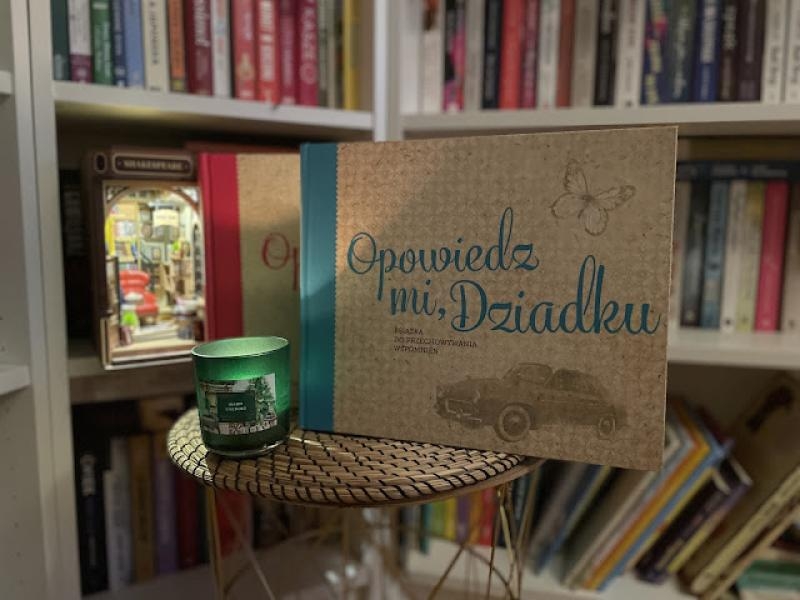 Książki, które łączą pokolenia – „Opowiedz mi, Babciu” i „Opowiedz mi, Dziadku”