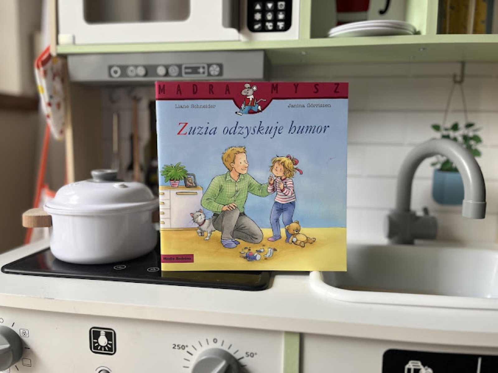 Zuzia odzyskuje humor – Schneider Liane