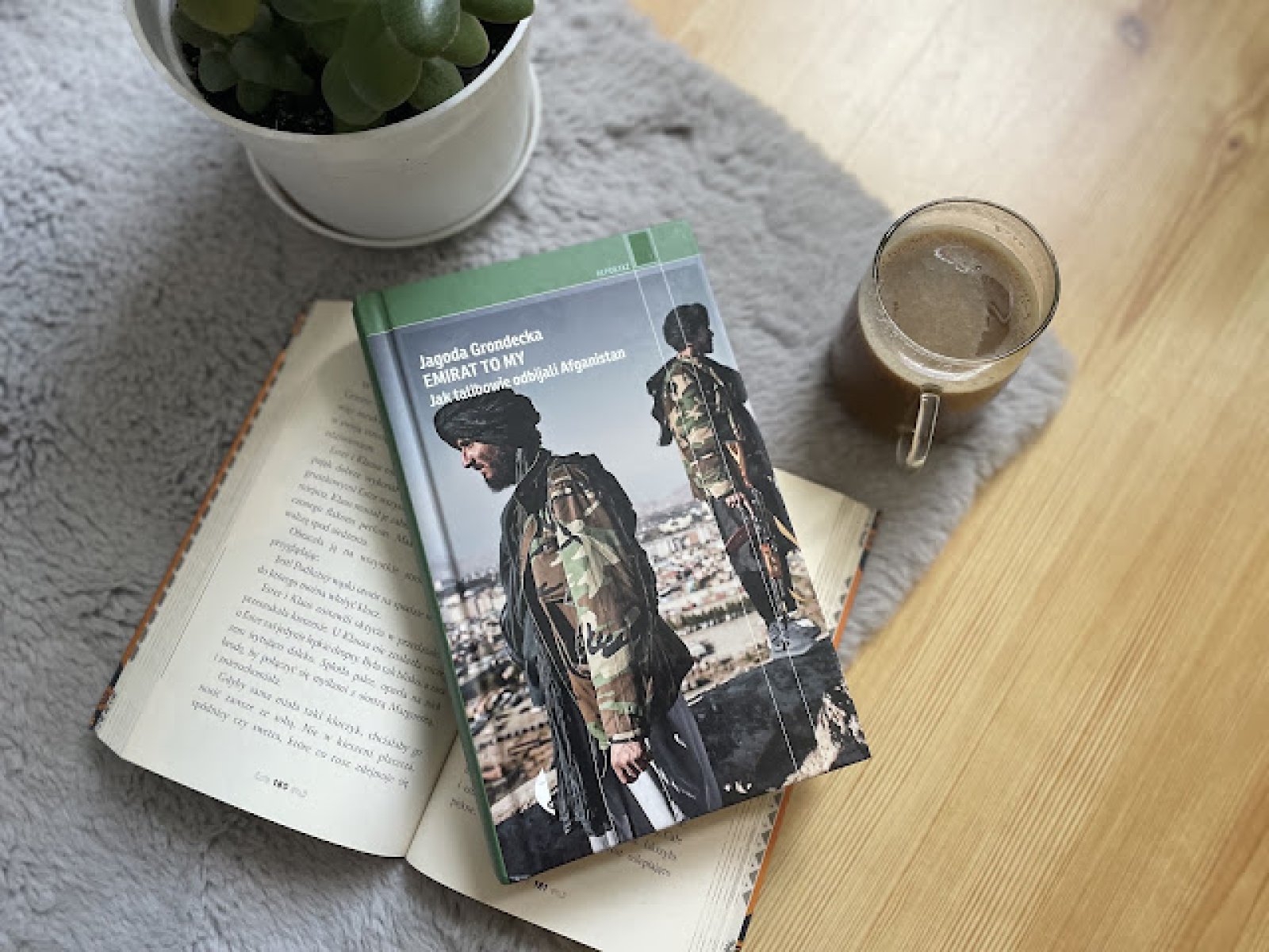 Emirat to my. Jak talibowie odbijali Afganistan – Jagoda Grondecka