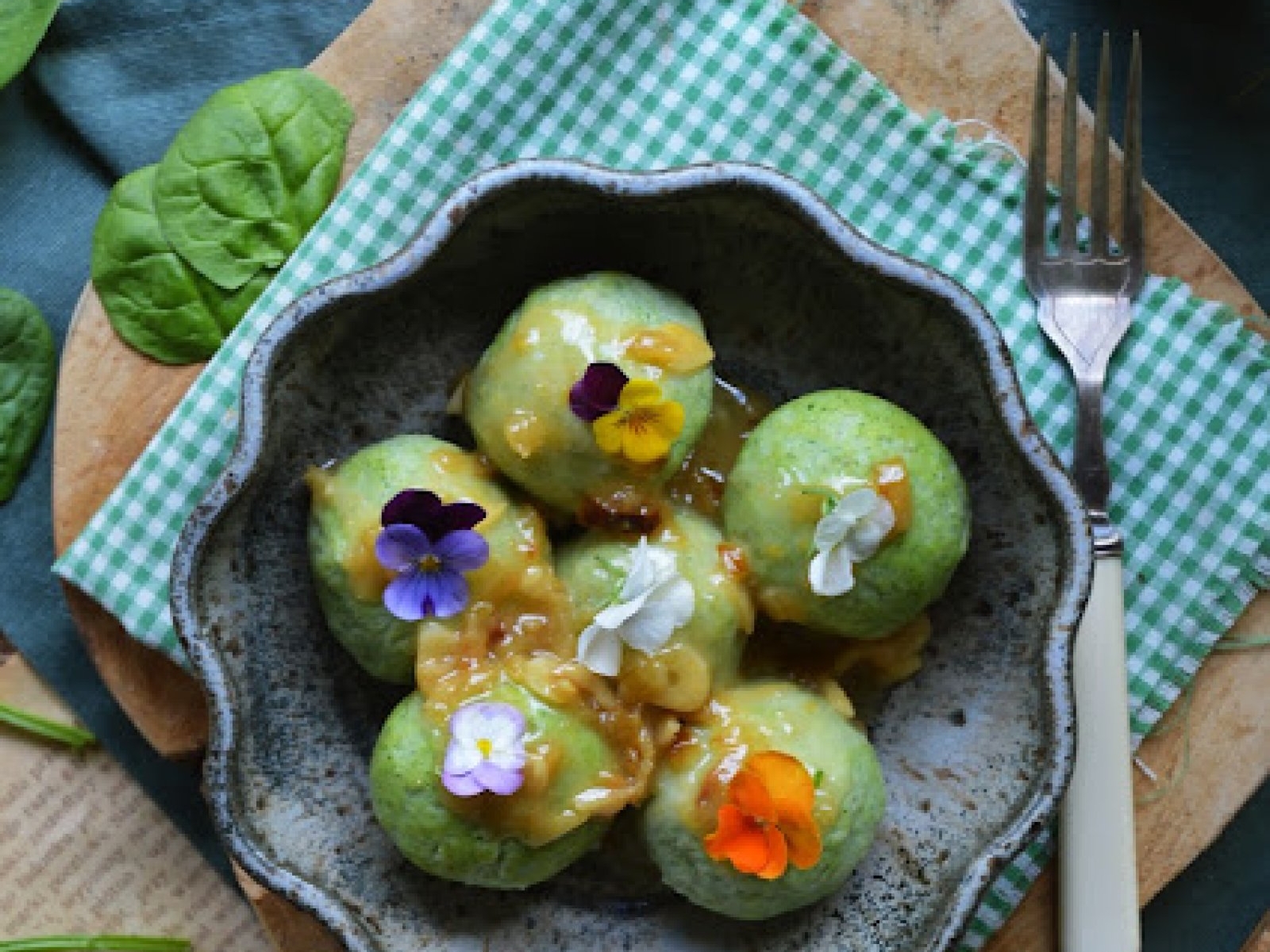 Gnudi szpinakowe w maślanym sosie cytrynowym