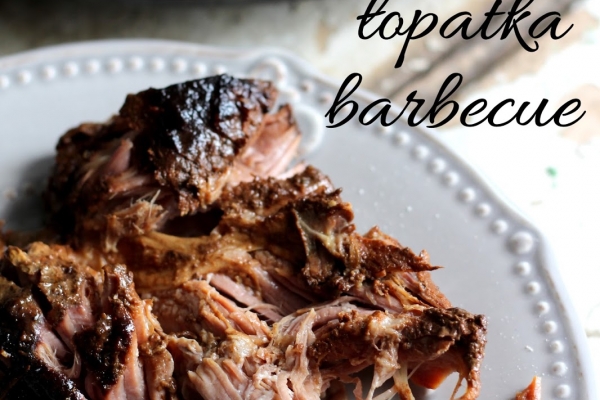 Pulled pork barbecue – wolnopieczona łopatka