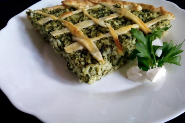 Tarta ze szpinakiem z ryżem i serem