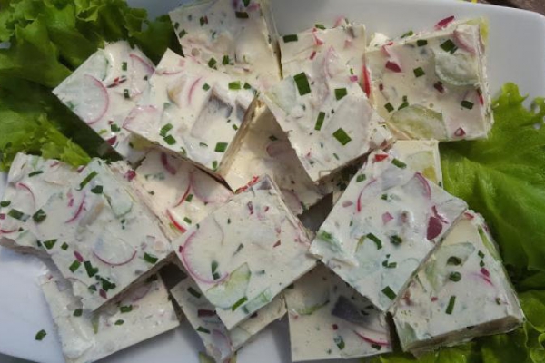 Wiosenna terrina ze śledziem