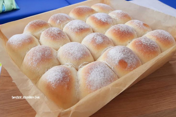 Bułeczki mleczne mieciutki i puszyste