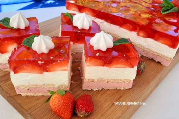 Kostka truskawkowa bez pieczenia