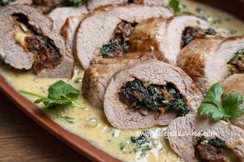 Polędwiczka faszerowana w obłędnym sosie z gorgonzolą